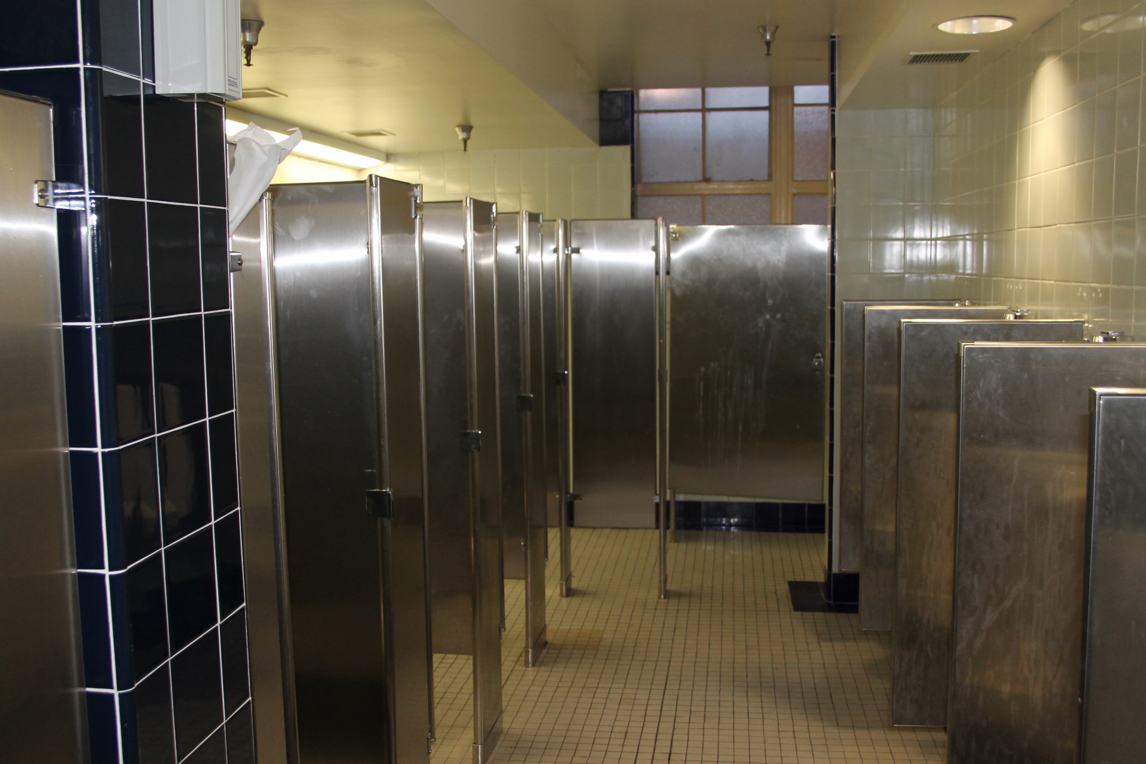 4 UCLA Bathrooms That Are Actually Gay Cruising Spots – OutWrite